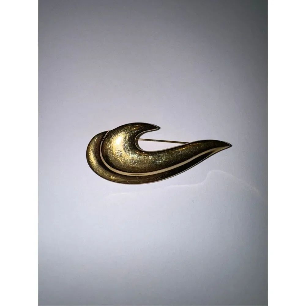 Vintage Napier Gold Tone Modernist Swirl Brooch Mid Century